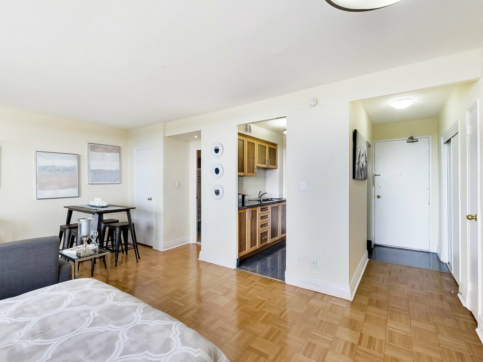 Cosburn Apartments - Photo 31