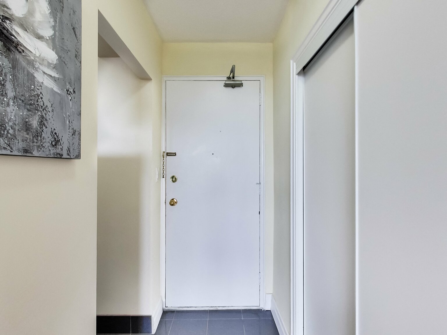 Cosburn Apartments - Photo 34