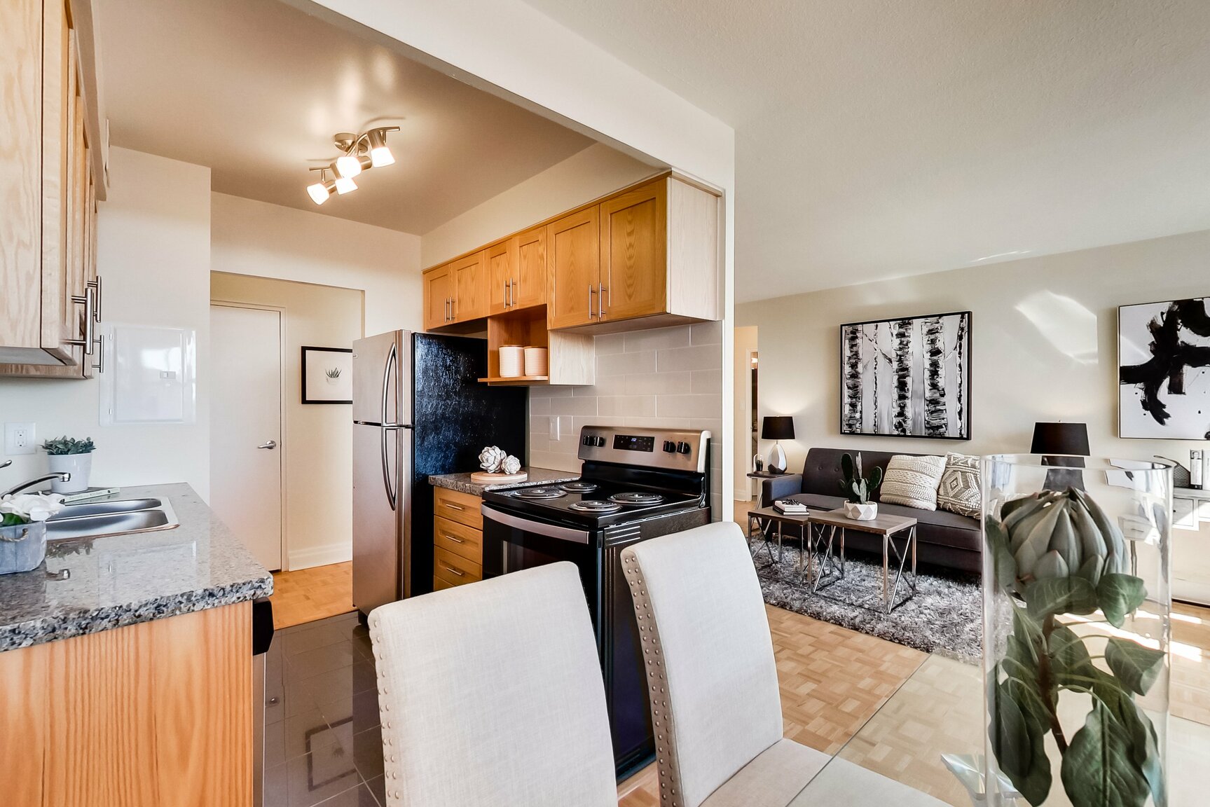 Cosburn Apartments - Photo 46