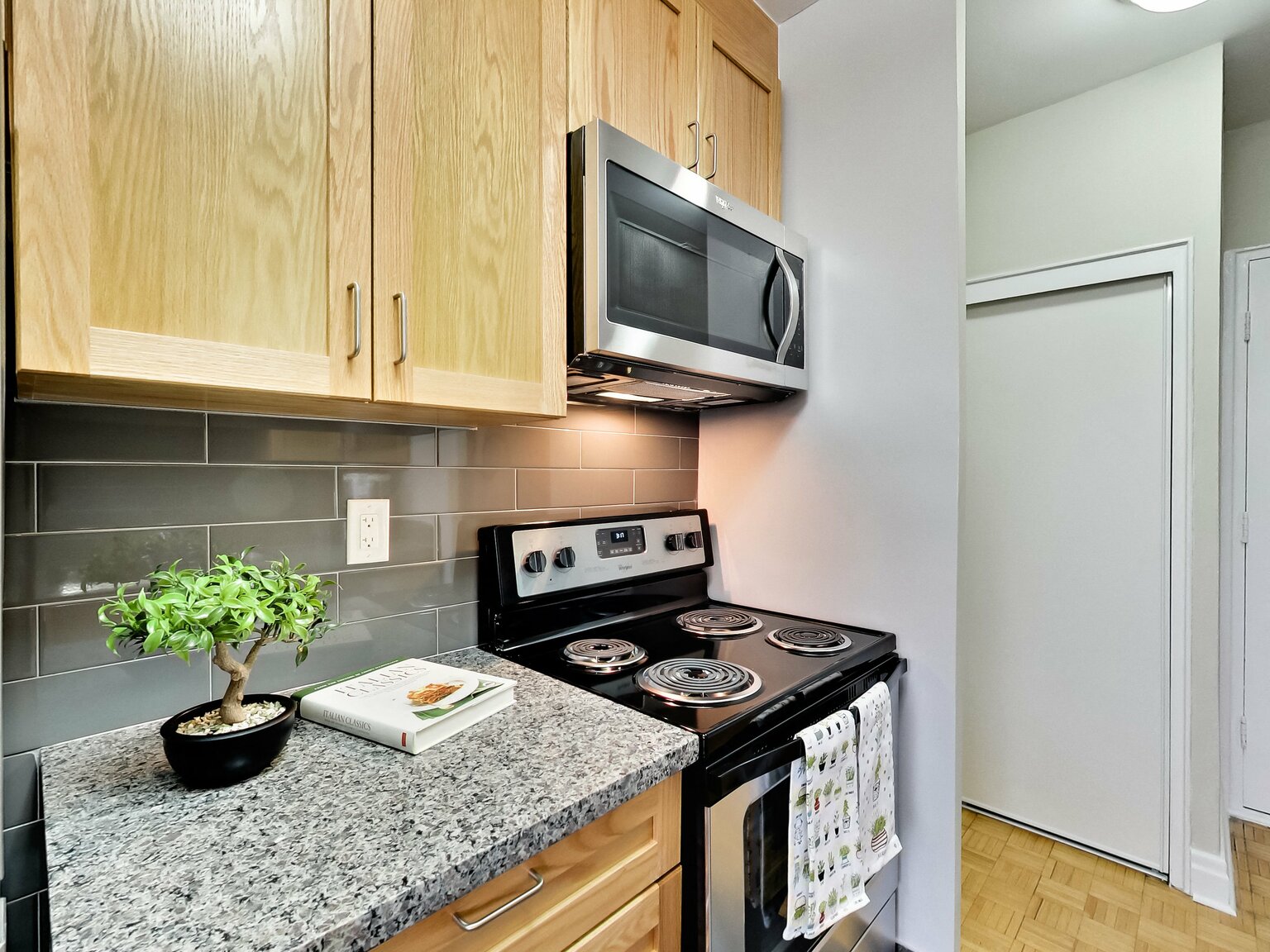 42 Glen Elm Avenue - Photo 25