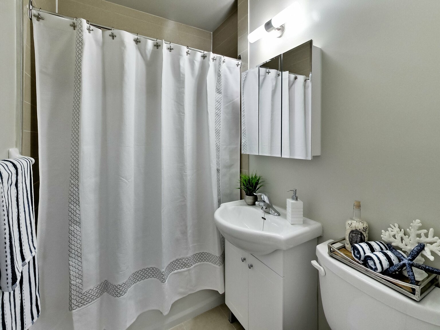 42 Glen Elm Avenue - Photo 26