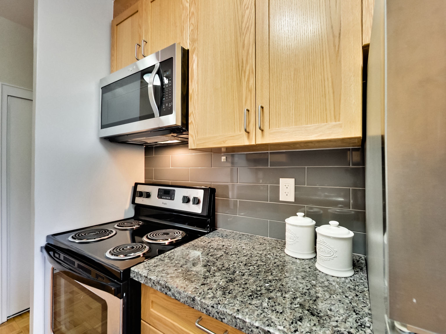 42 Glen Elm Avenue - Photo 49