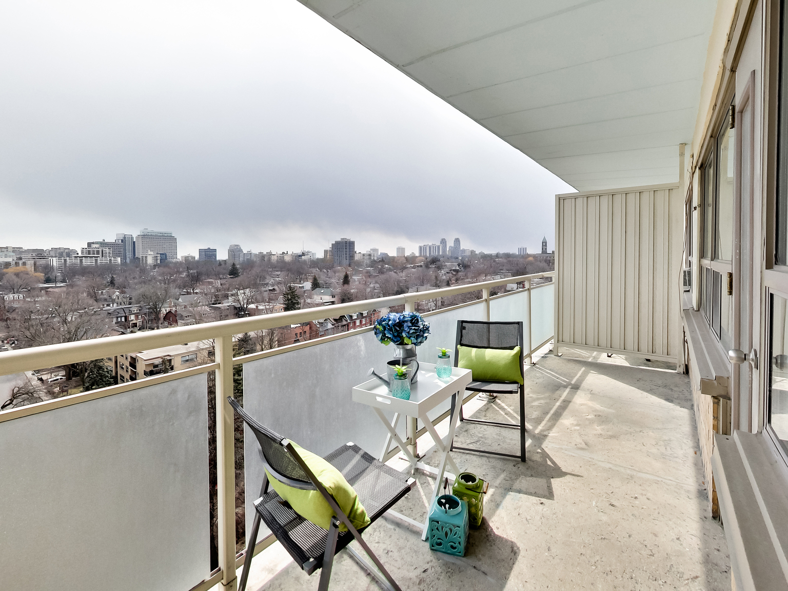 Brentwood Towers - Photo 16