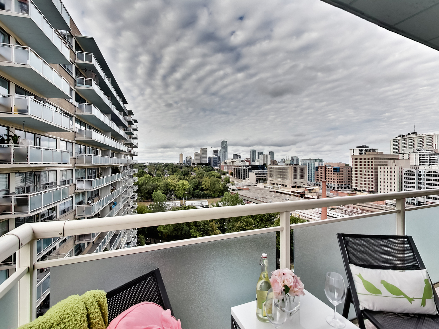 Brentwood Towers - Photo 51