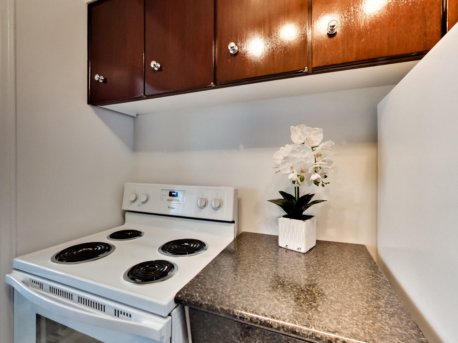 Brentwood Towers - Photo 60