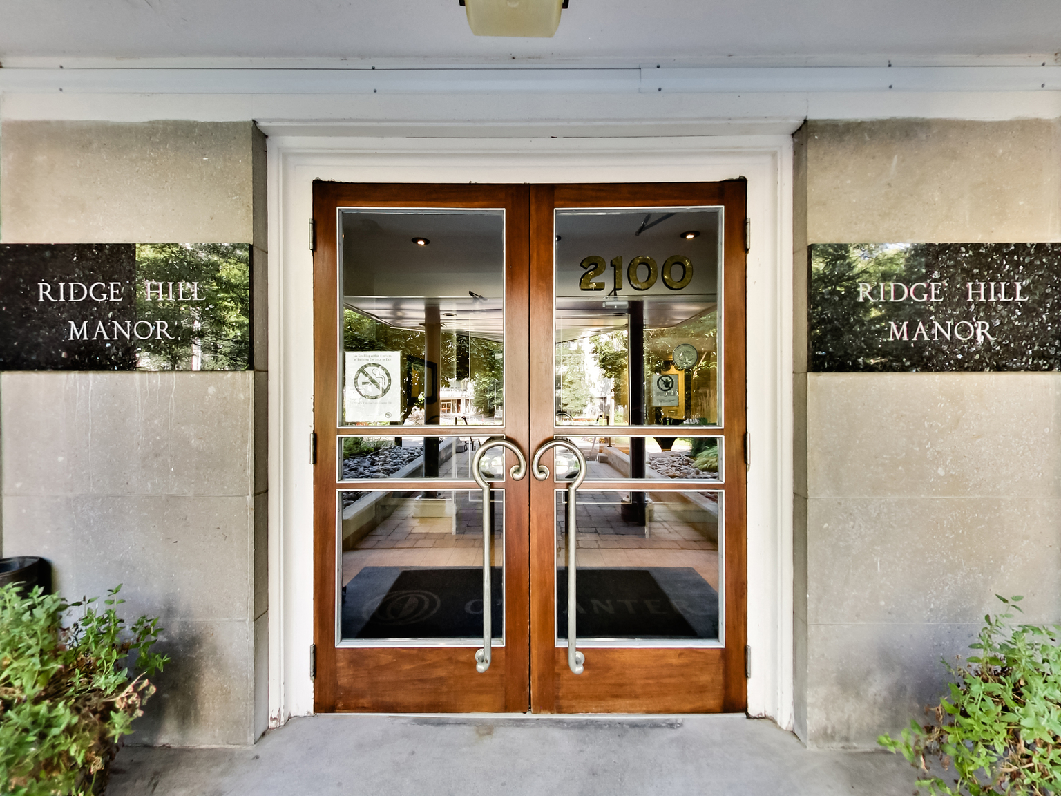 Ridge Hill Manor - Photo 8