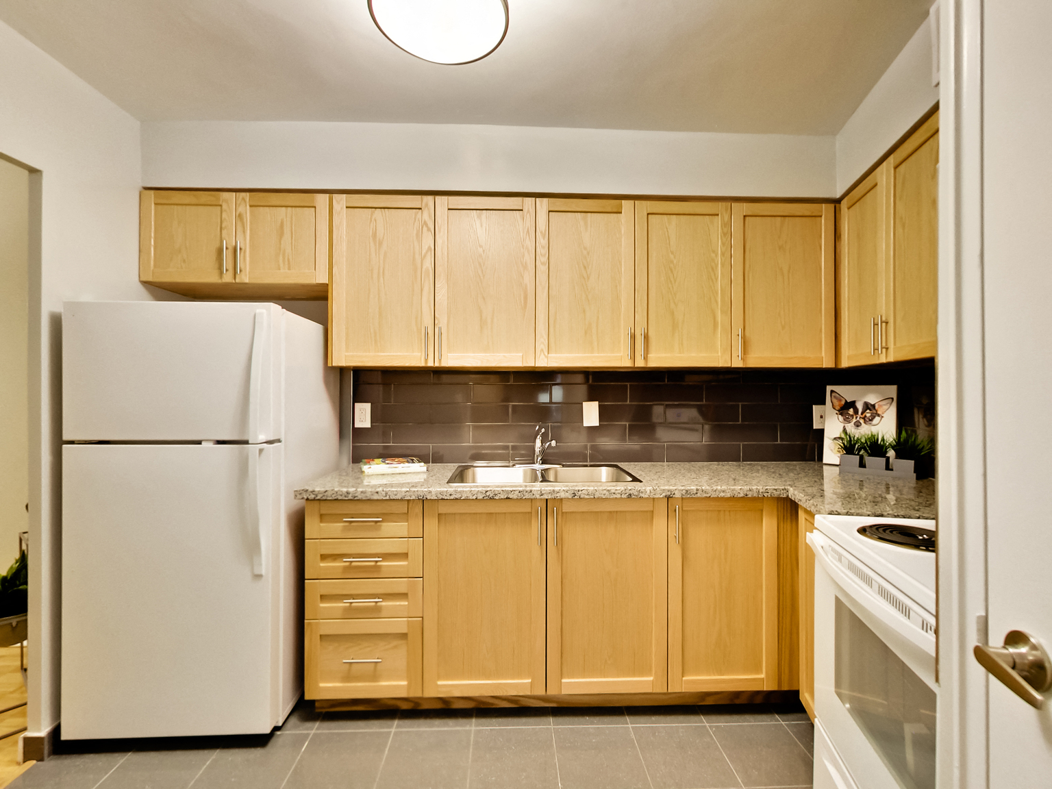 Bathville Towers - Photo 24