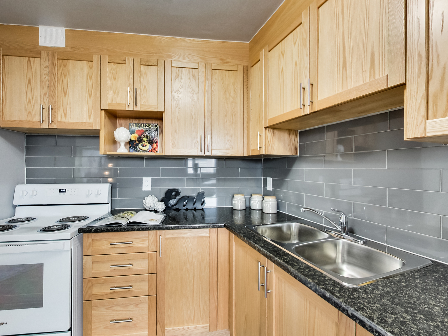 Bathville Towers - Photo 43