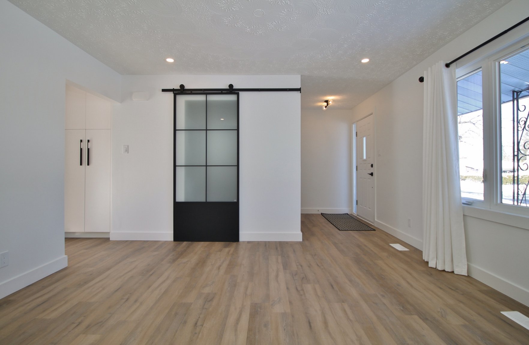 2138 Saunderson Dr - Photo 8