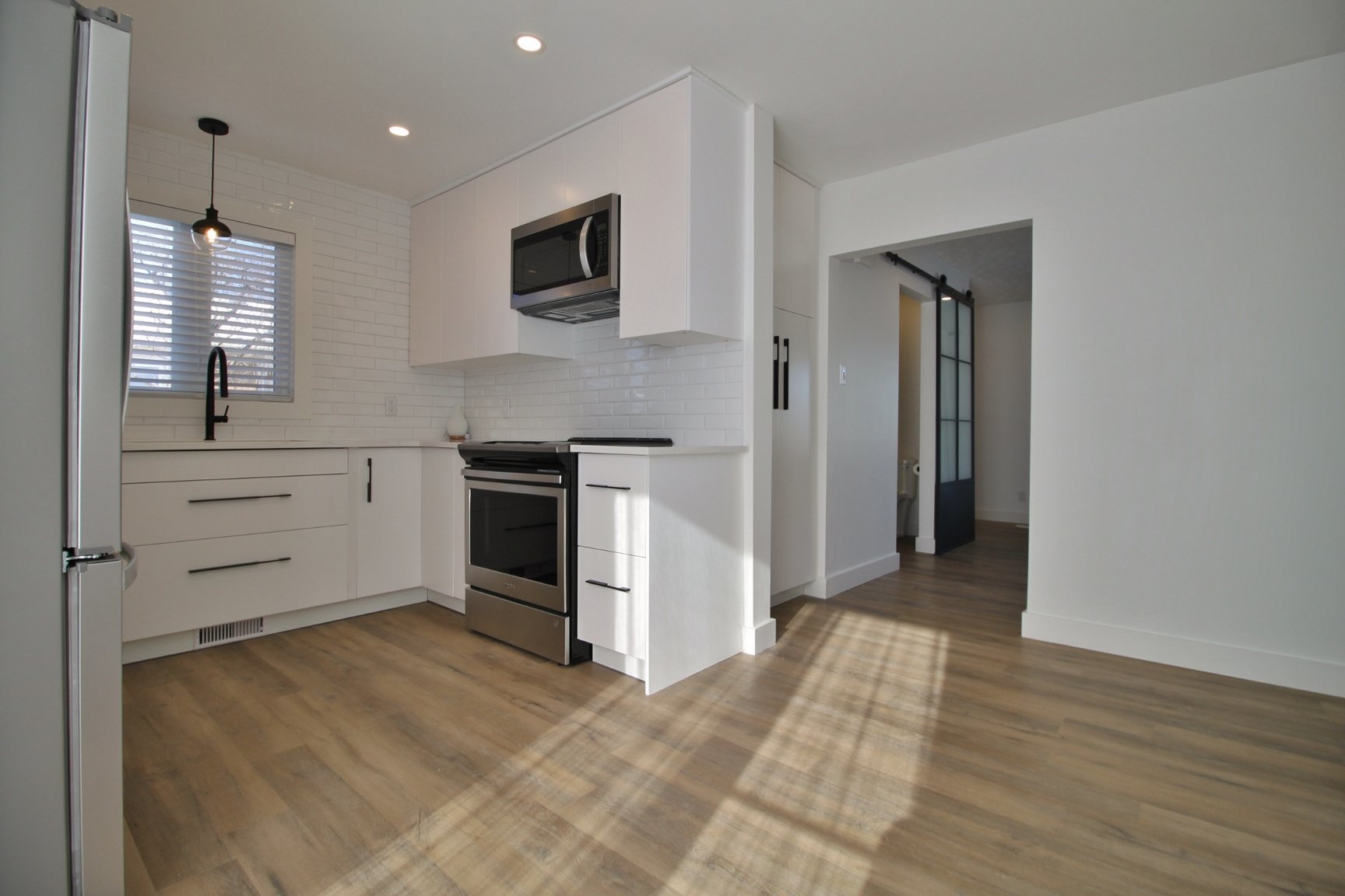 2138 Saunderson Dr - Photo 16