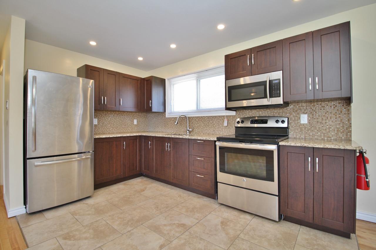 1126 Gateway Road - Photo 11