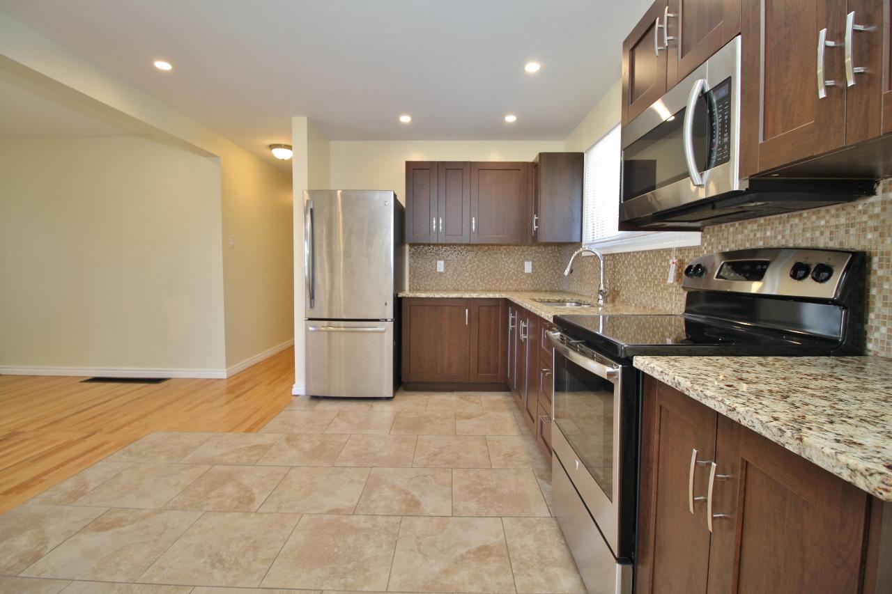 1126 Gateway Road - Photo 13