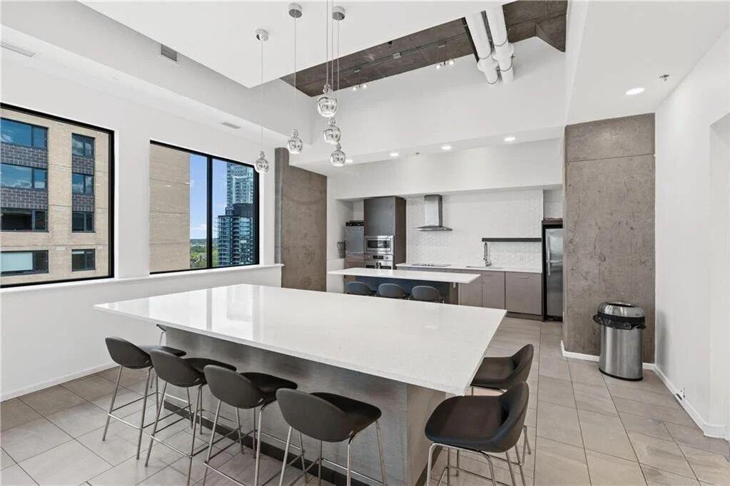 105 Champagne Ave S - Photo 41