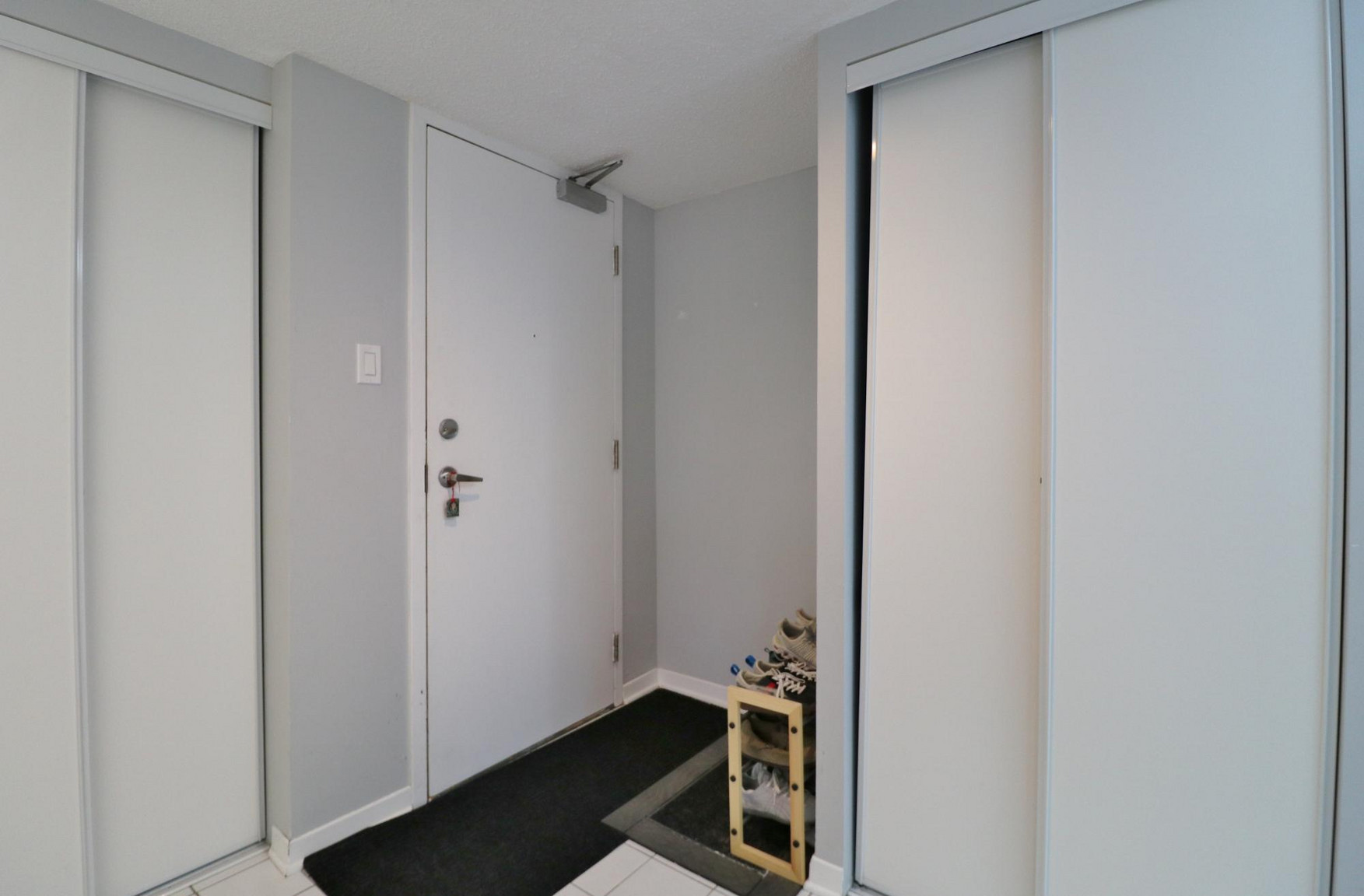 35 Holland Ave #302 - Photo 6