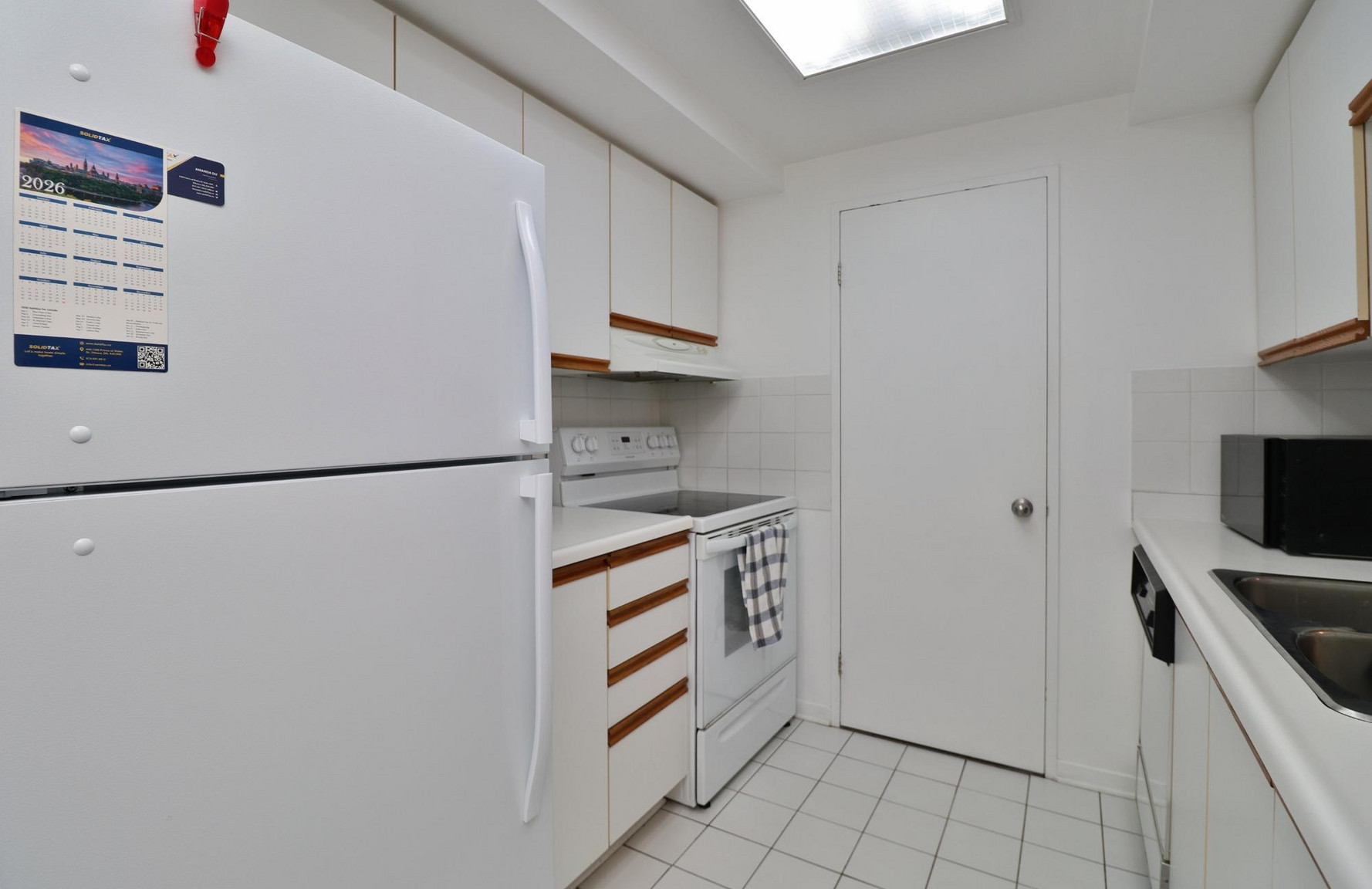 35 Holland Ave #302 - Photo 10