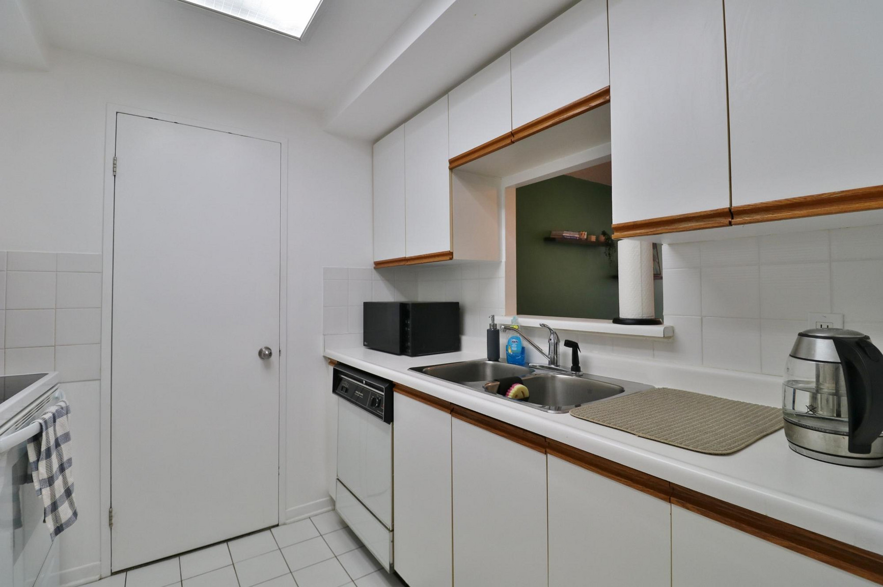 35 Holland Ave #302 - Photo 12