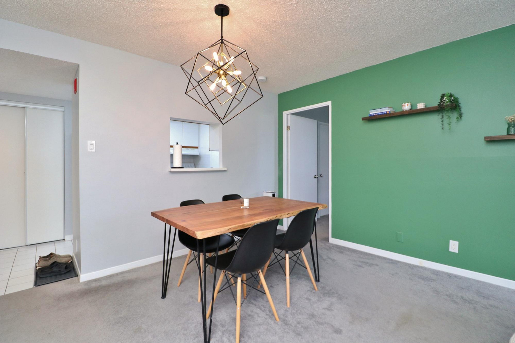 35 Holland Ave #302 - Photo 18