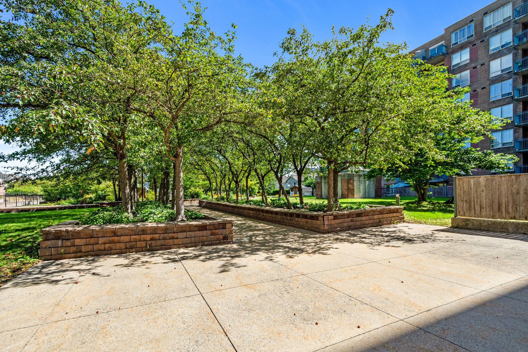 35 Holland Ave #302 - Photo 56