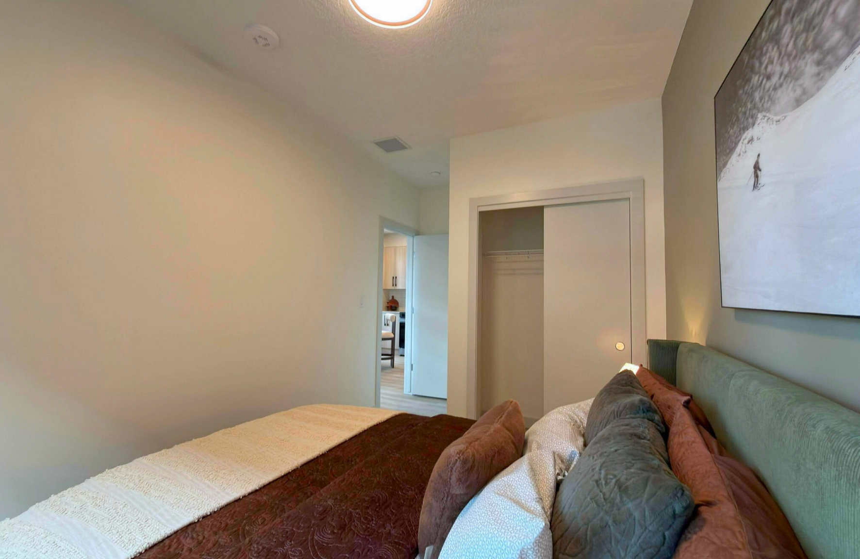 Eau Claire Residences - Photo 31
