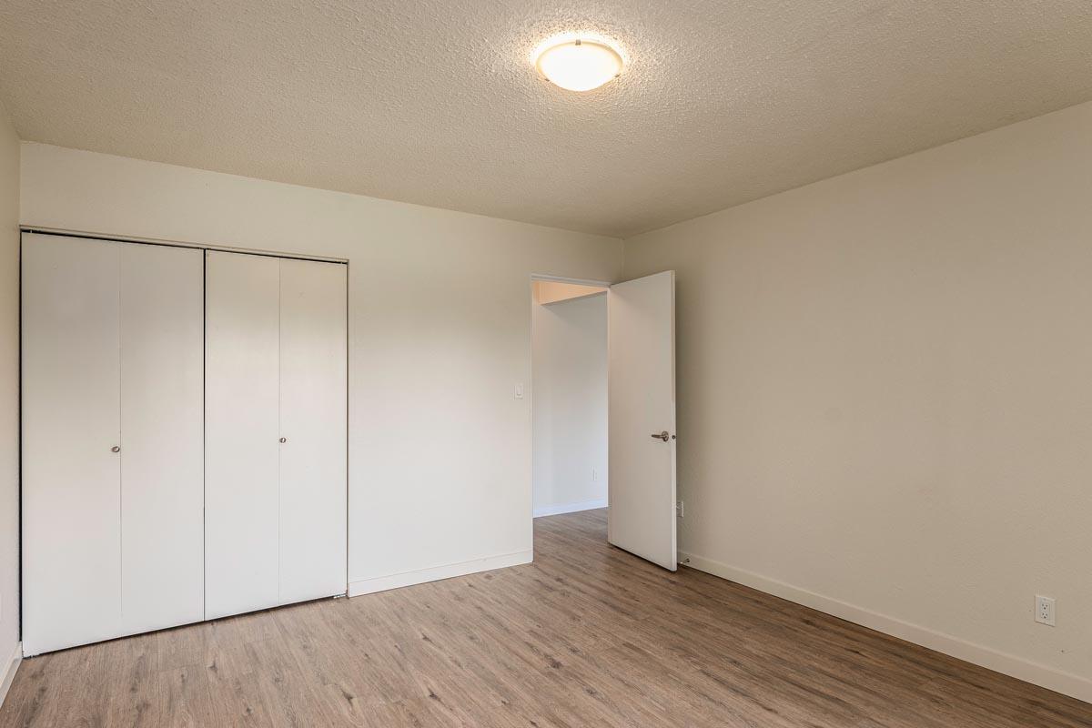 Highland Place Apartments - Photo 5