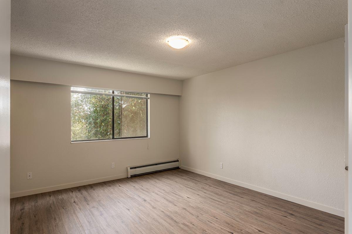 Highland Place Apartments - Photo 10