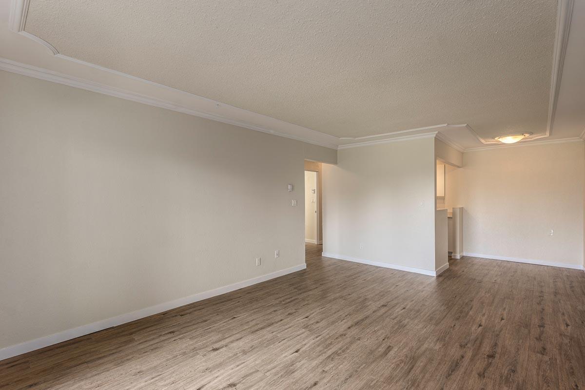 Highland Place Apartments - Photo 7
