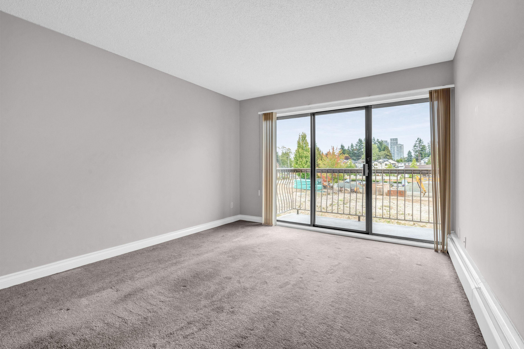Surrey Gardens - Photo 15
