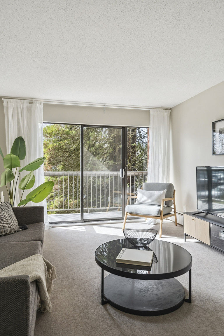 Surrey Gardens - Photo 11