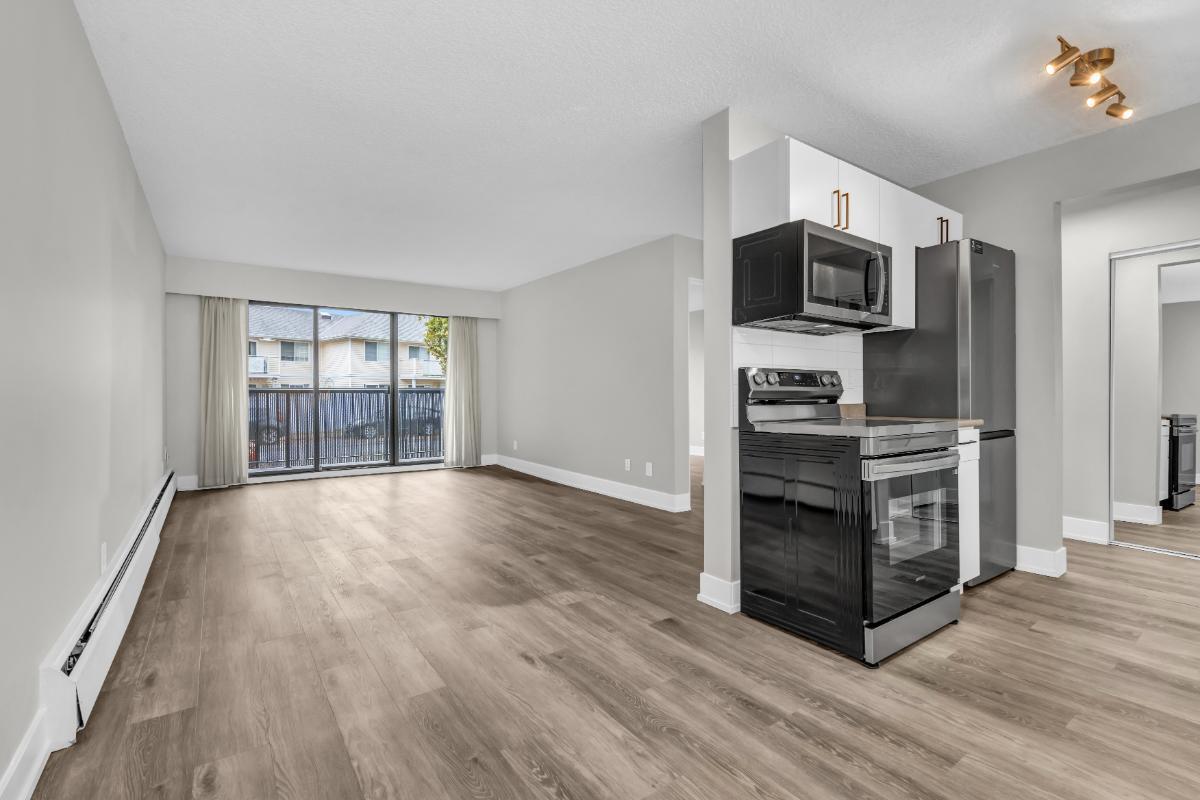 Maple Manor Apartments - Photo 4