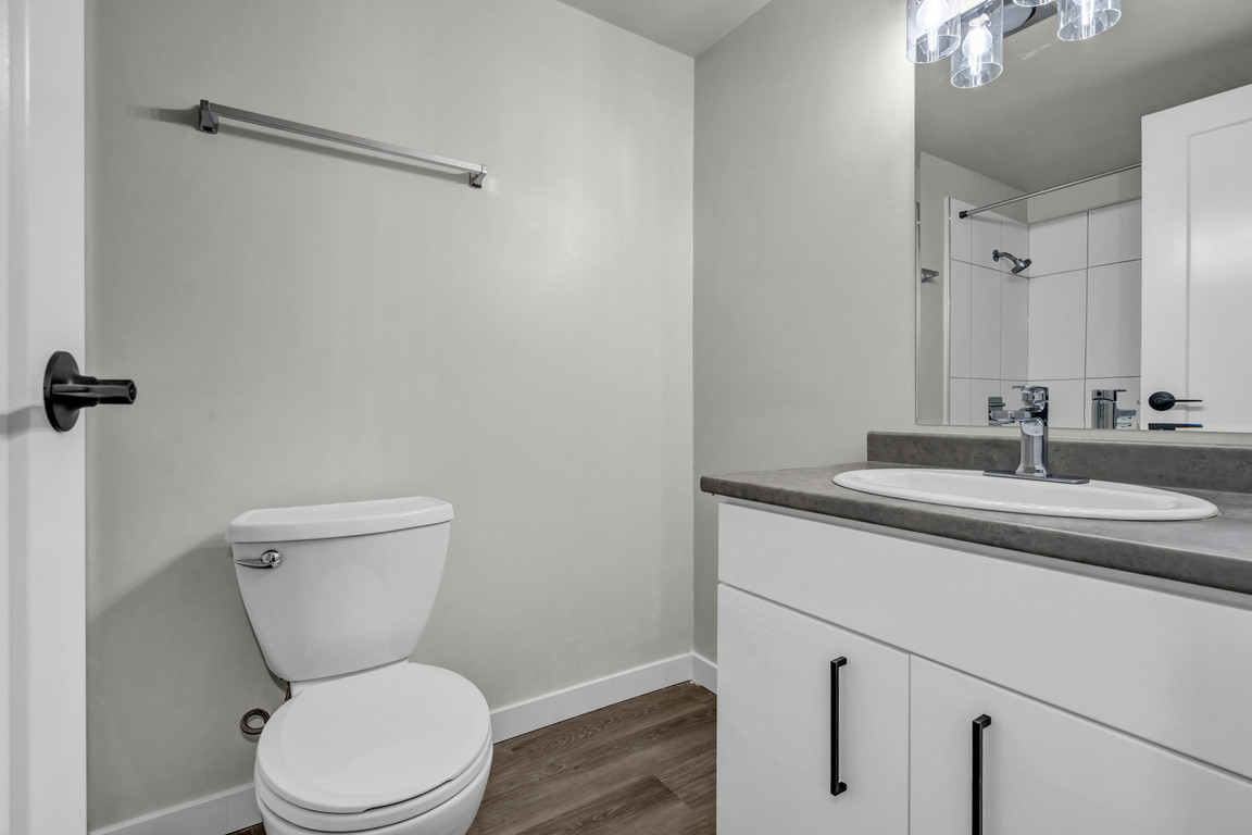 Cloverdale Apartments