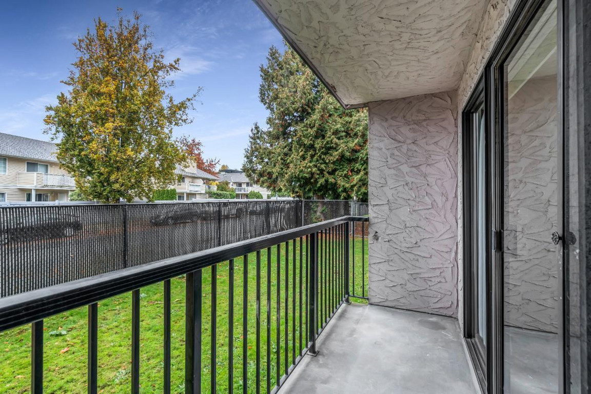 Maple Manor Apartments