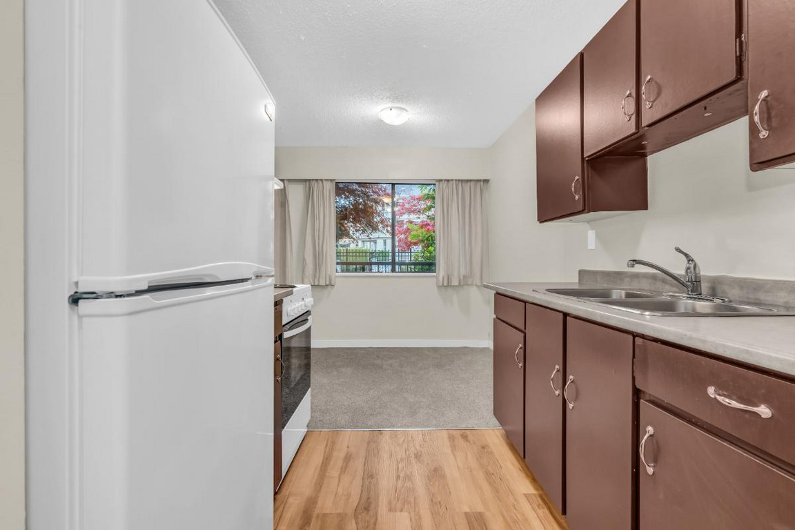 Maple Manor Apartments