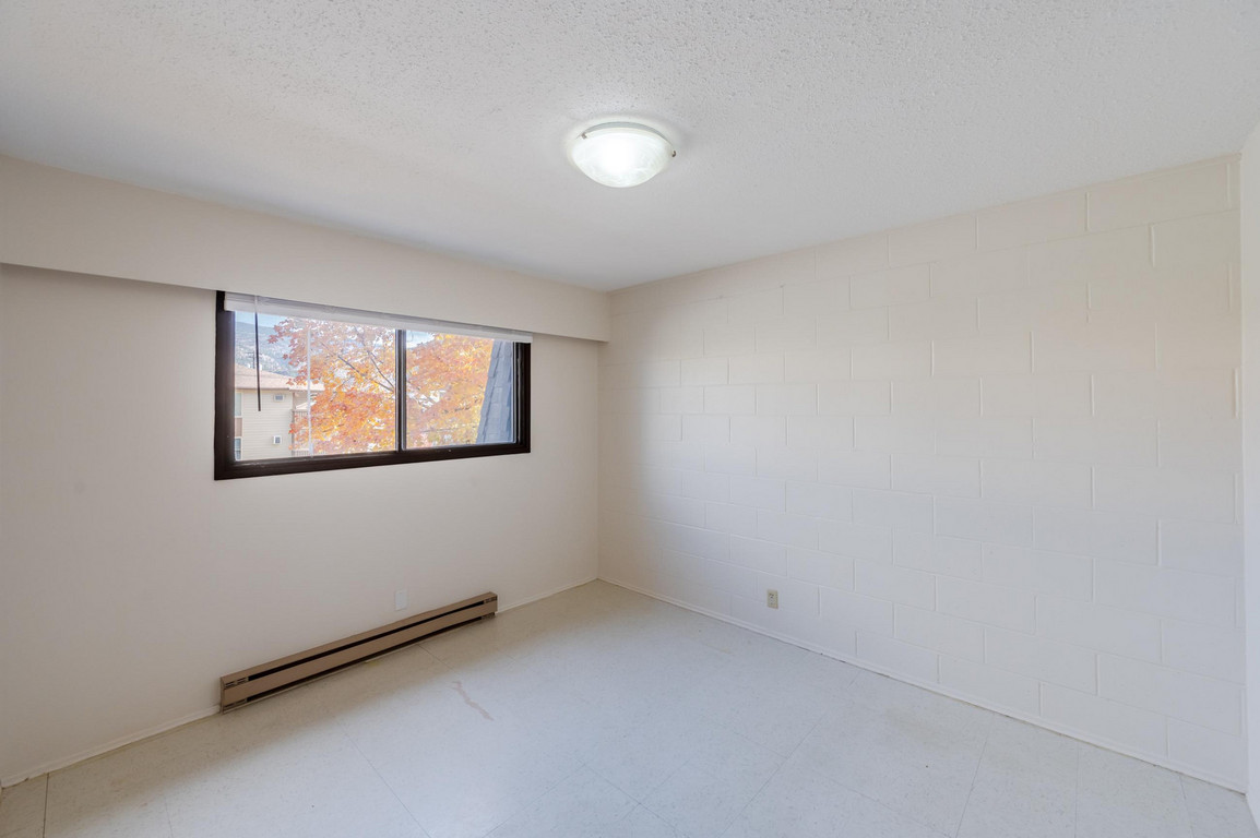 Ellis Creek Townhouses