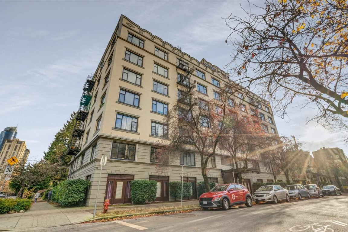 Strathmore Lodge Apartments