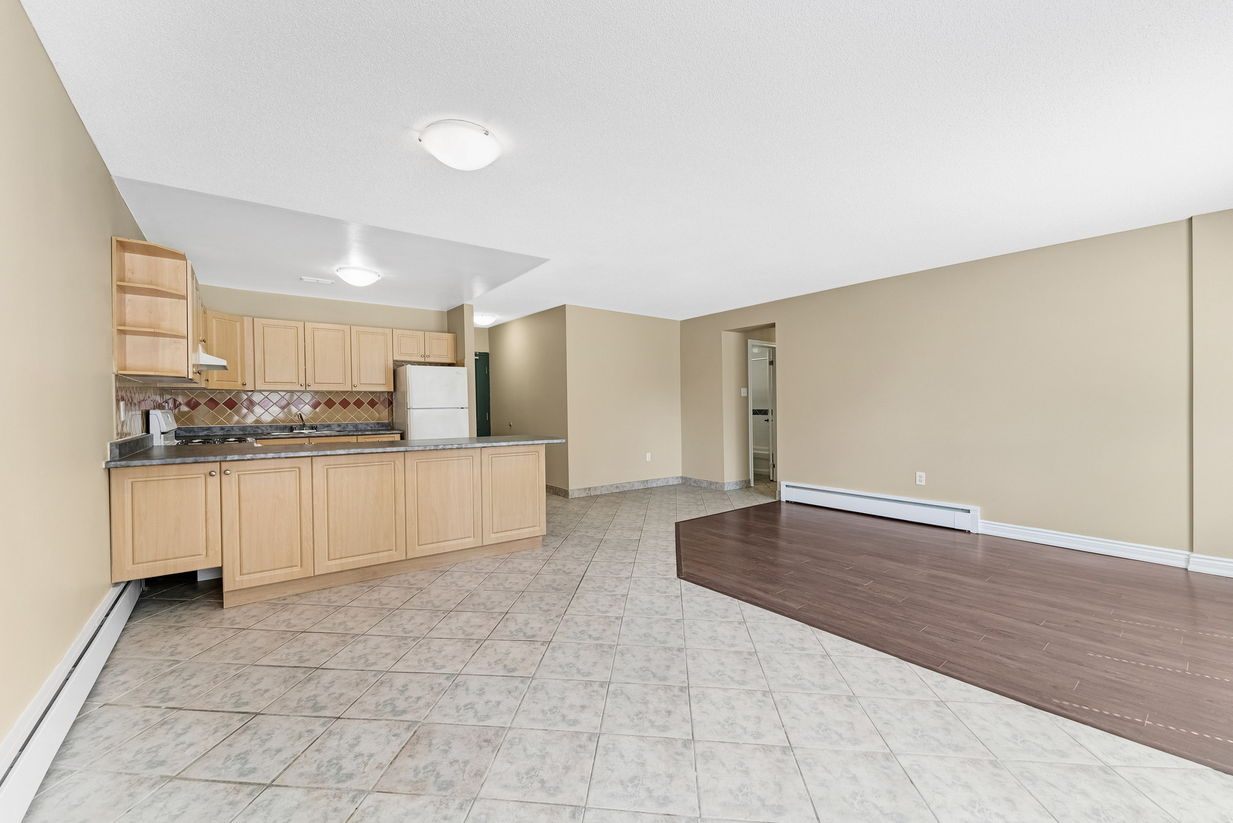 Baseline Court - Photo 31