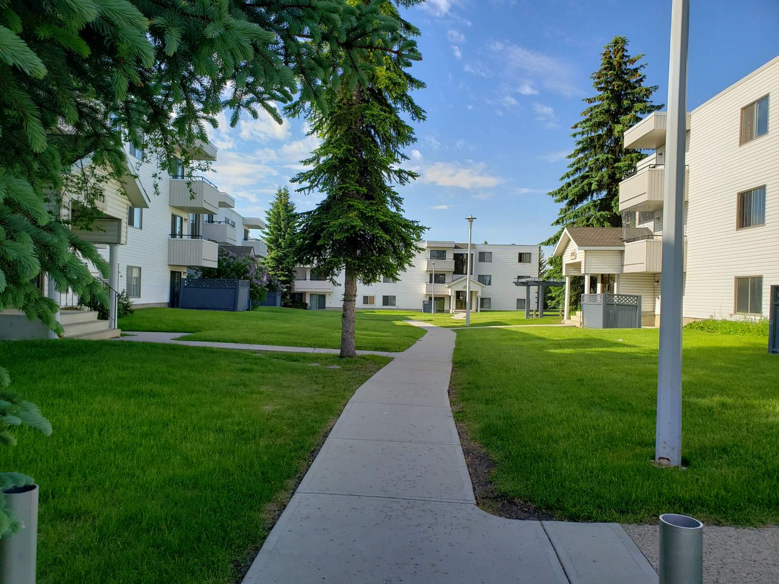 Amblewood Terrace - Photo 2