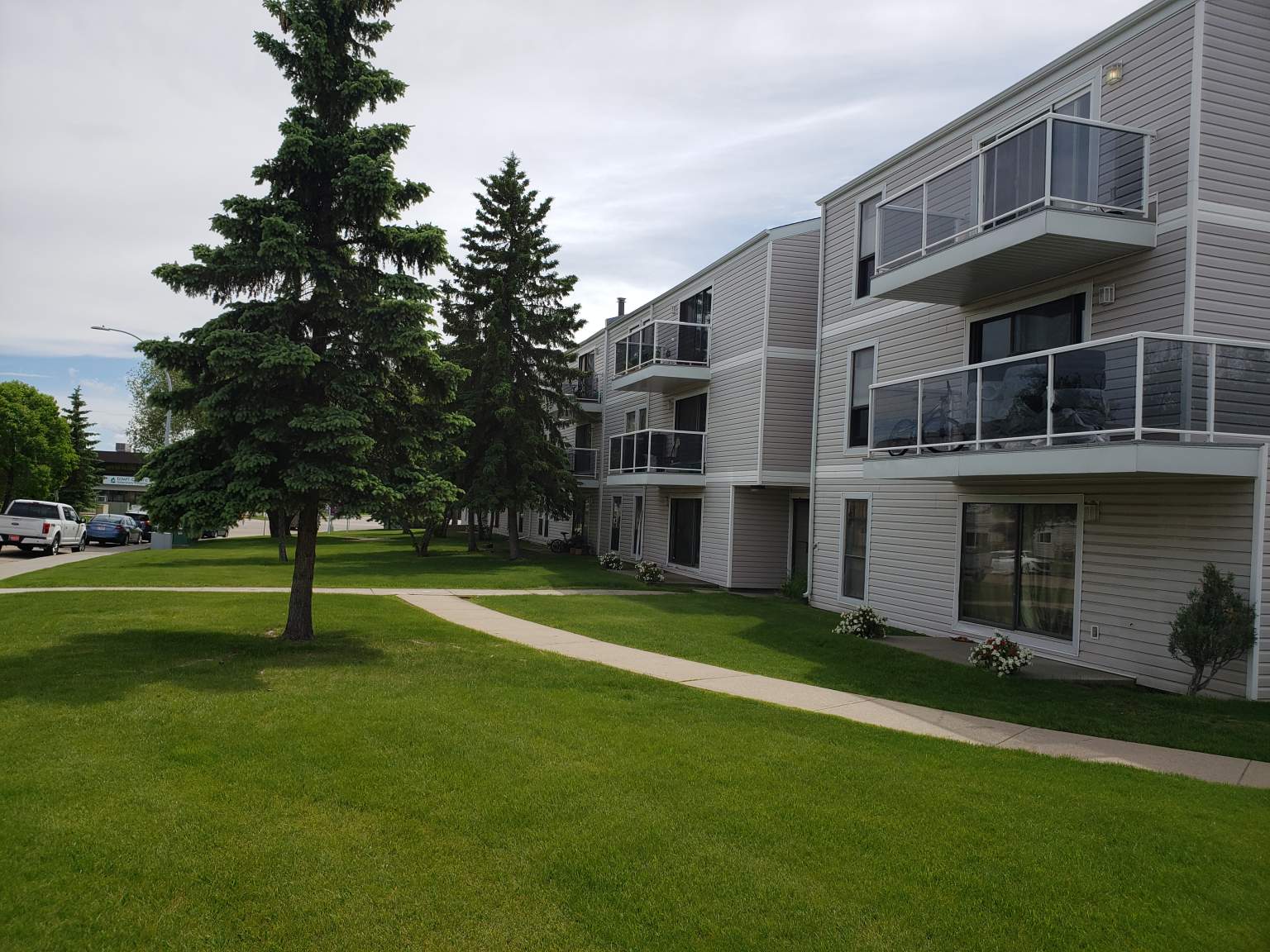 Lakewood Apartments - Photo 4