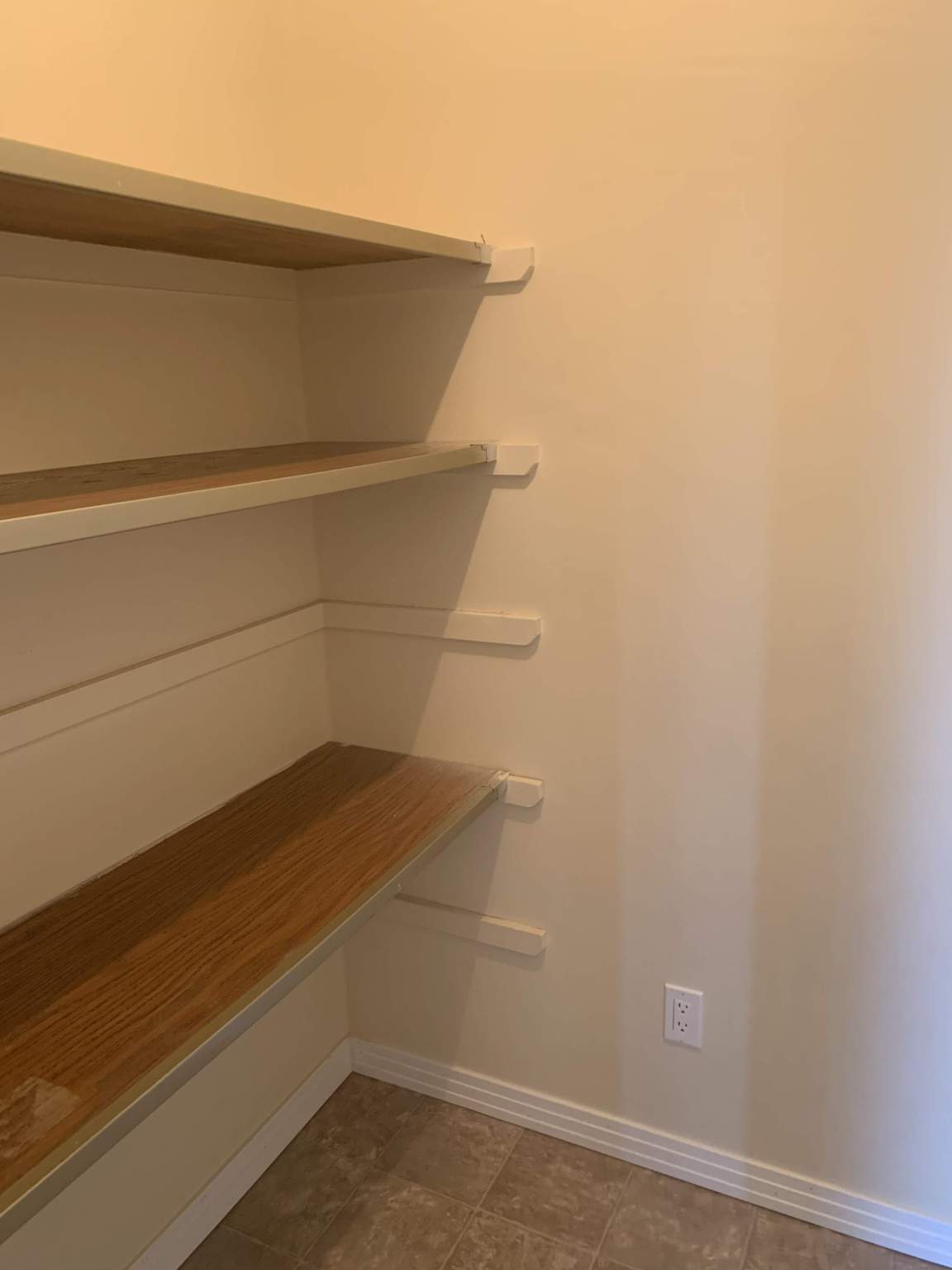 Lakewood Apartments - Photo 9