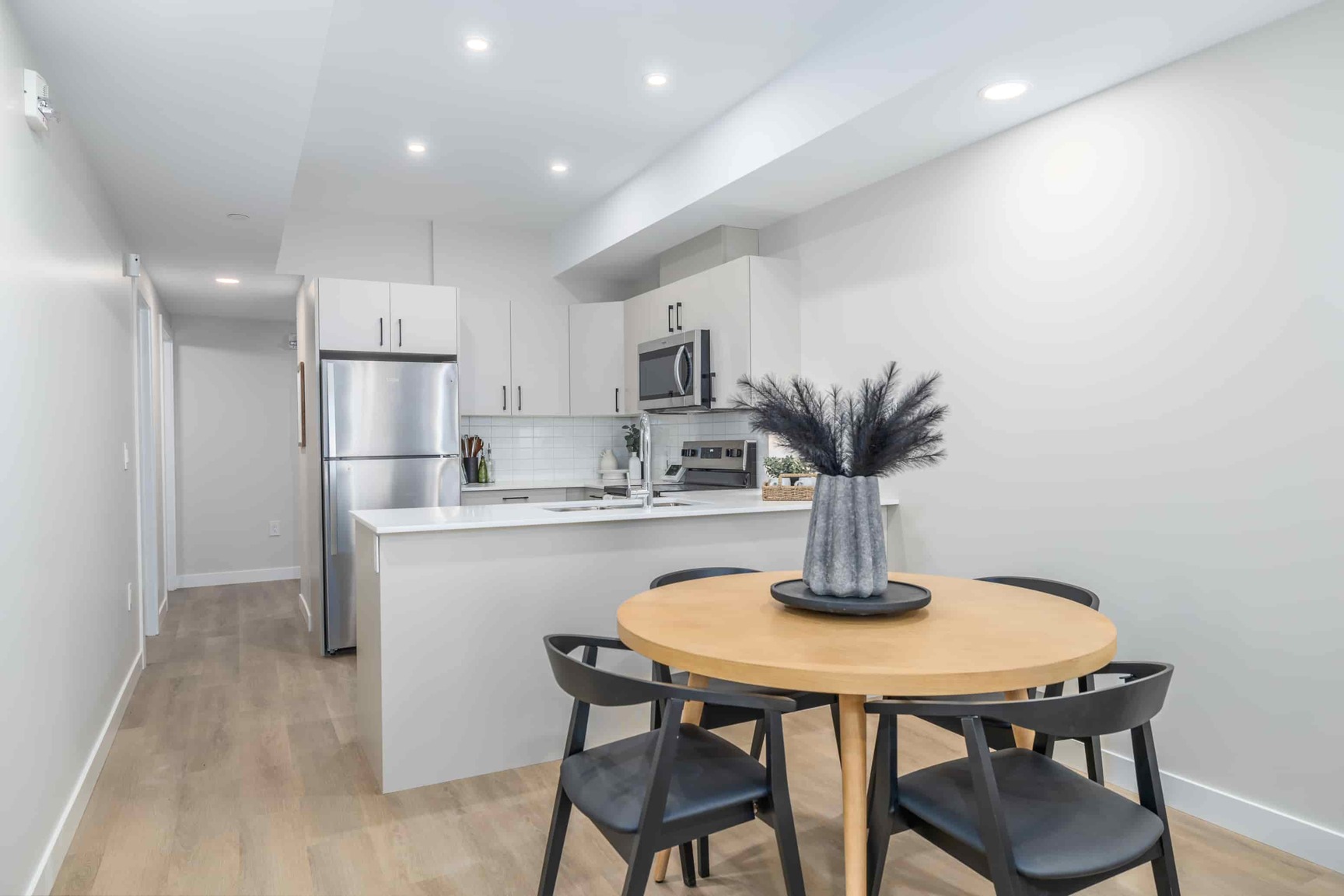 333 Wardlaw Avenue - Photo 2