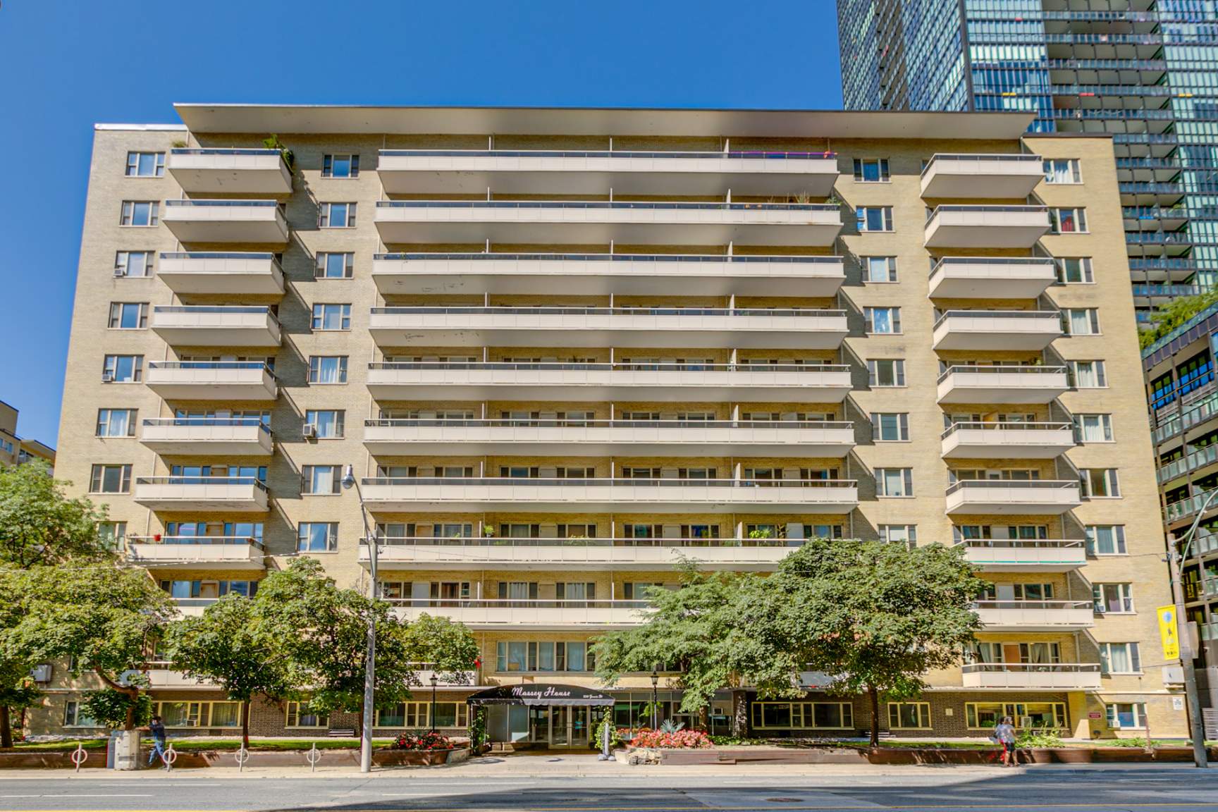 550 Jarvis St - Photo 3