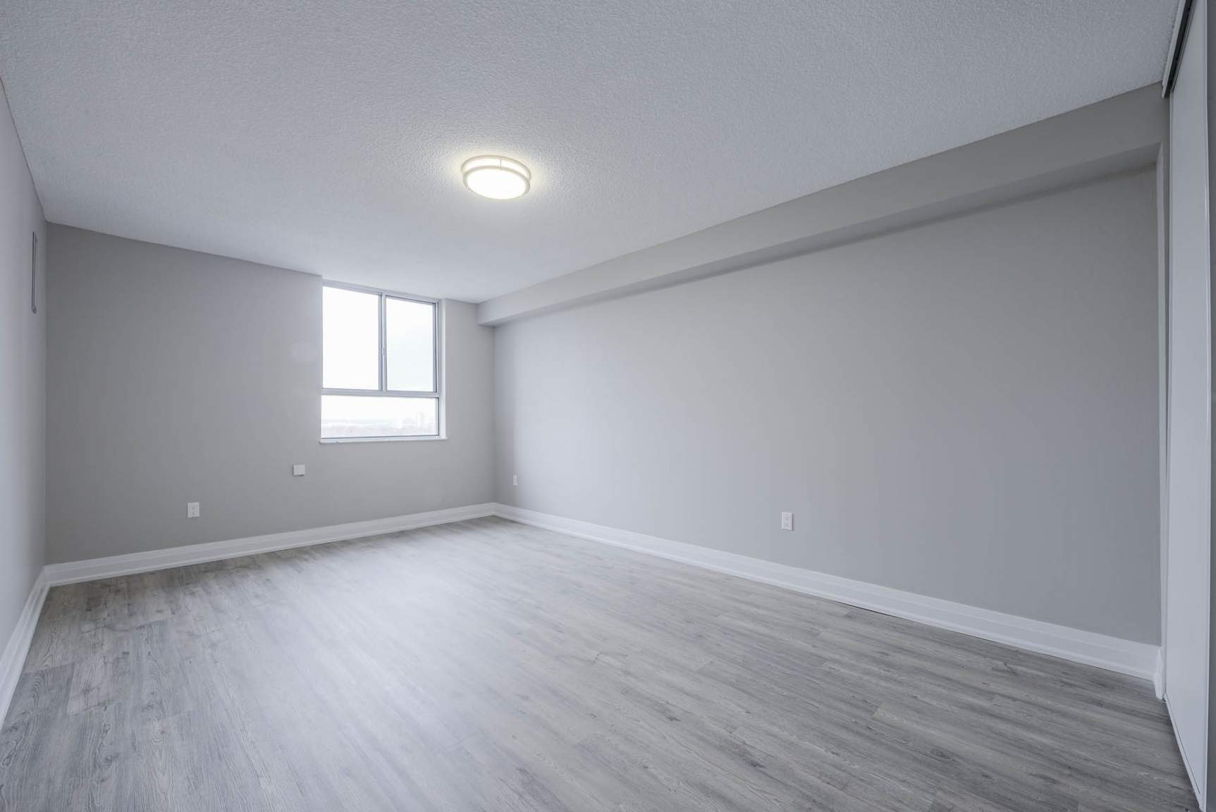 63, 73 & 120 Widdicombe Hill Blvd. - Photo 22
