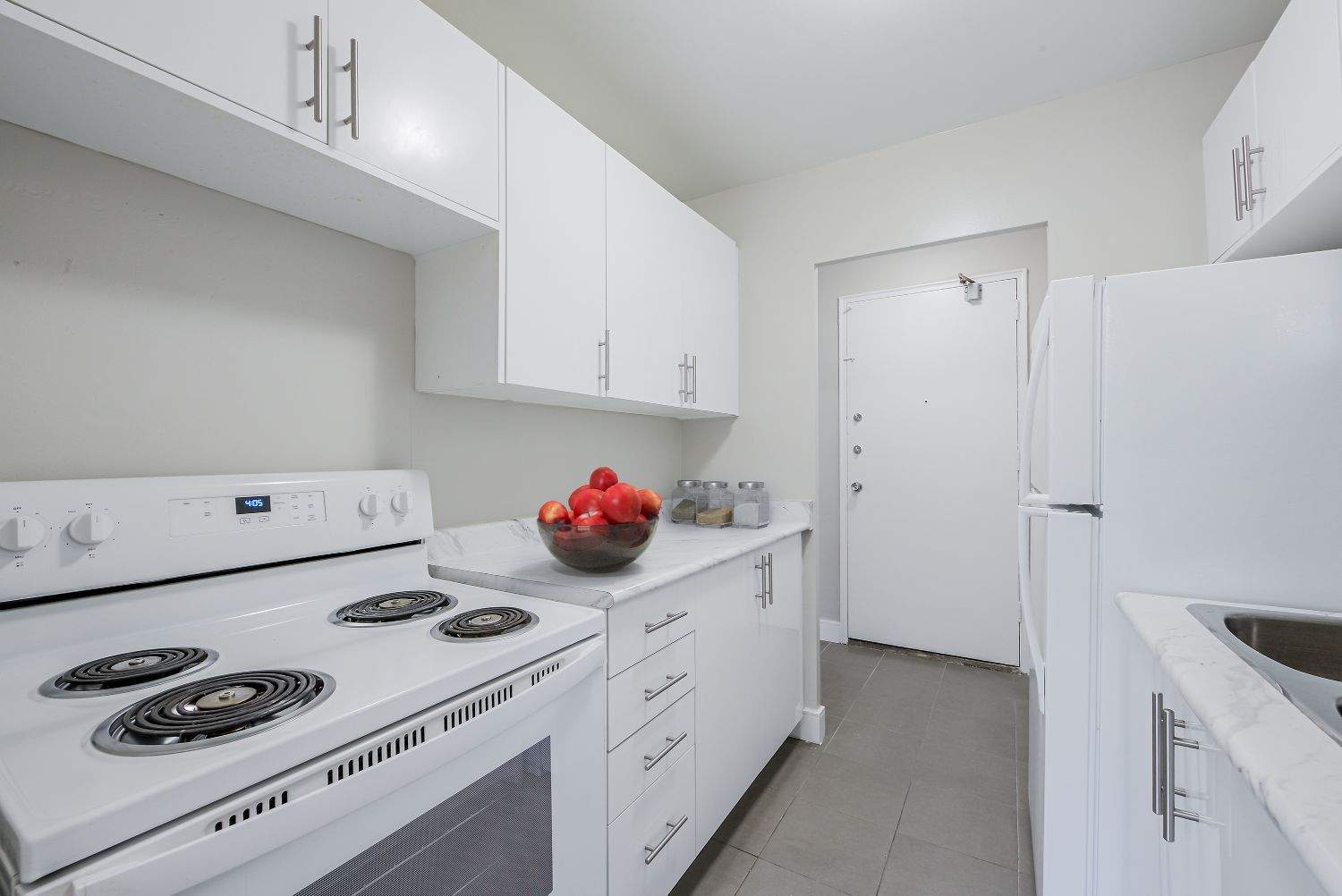 121, 131 Minerva Avenue, 3744 St. Clair Ave. E. - Photo 11