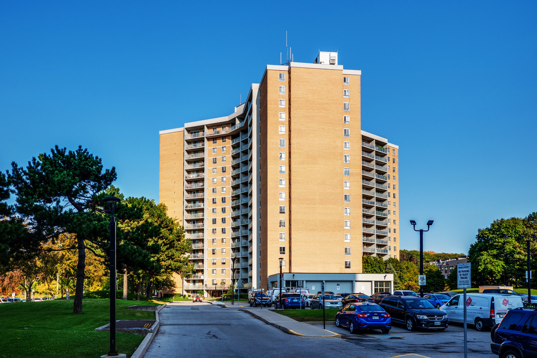 63, 73 & 120 Widdicombe Hill Blvd. - Photo 15
