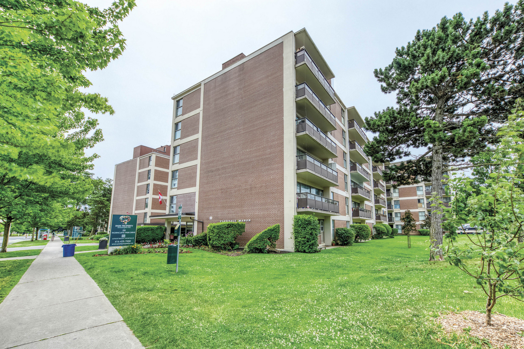 2&4 Milepost, 52, 54, 56, 58 Thorncliffe Park Drive - Photo 24