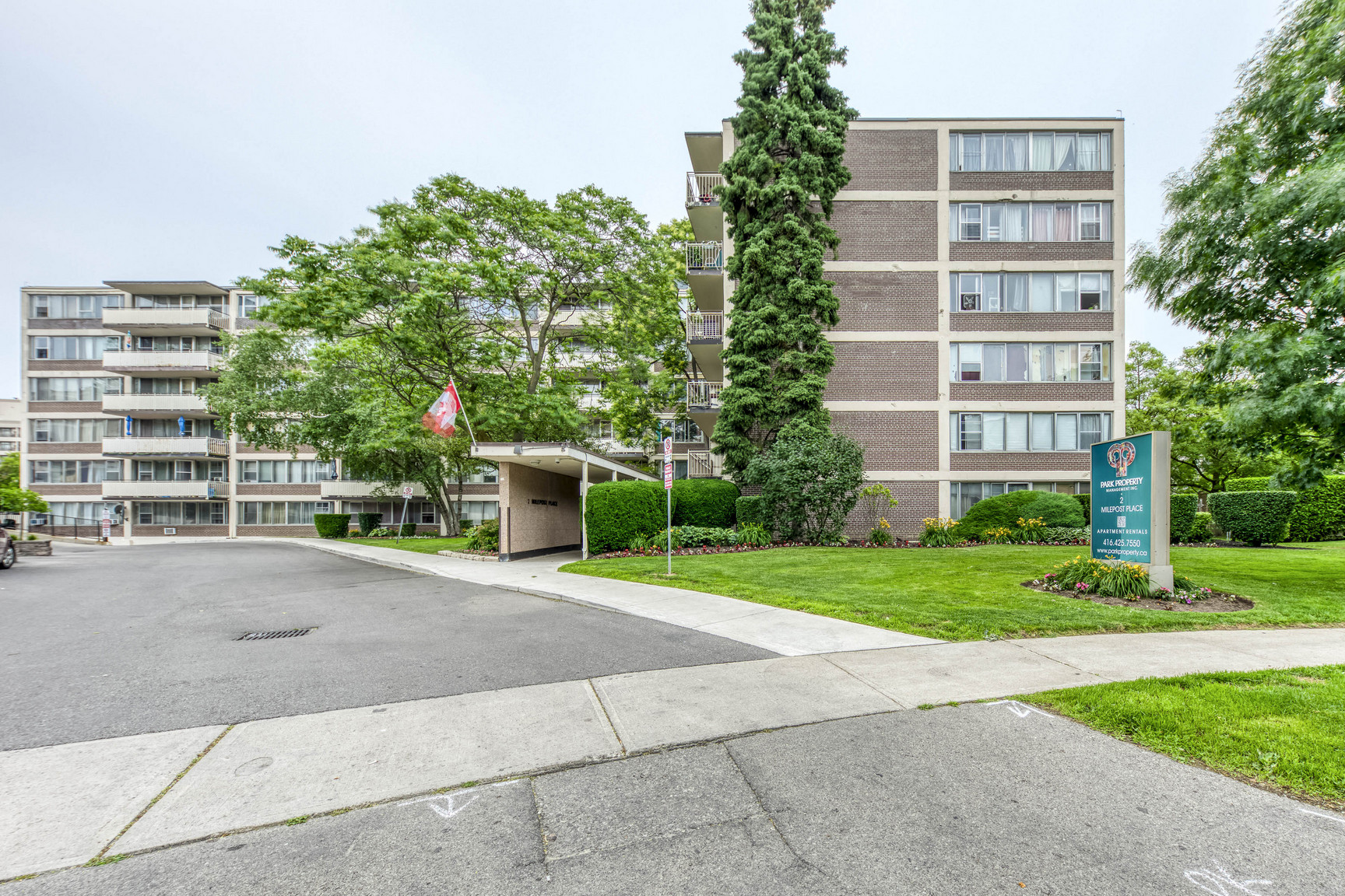 2&4 Milepost, 52, 54, 56, 58 Thorncliffe Park Drive - Photo 27
