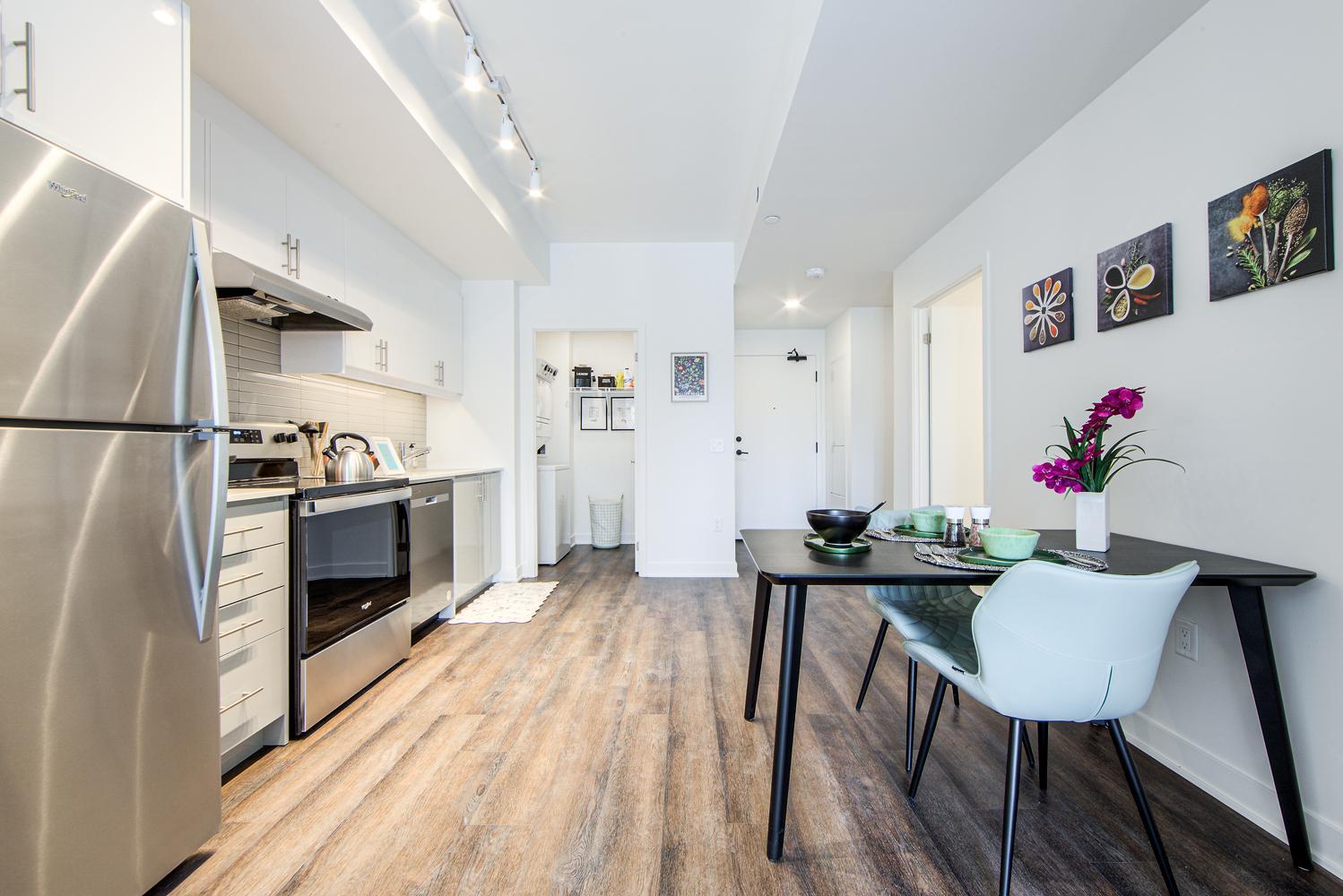 3030 Pharmacy Avenue - Everworth  - Photo 3