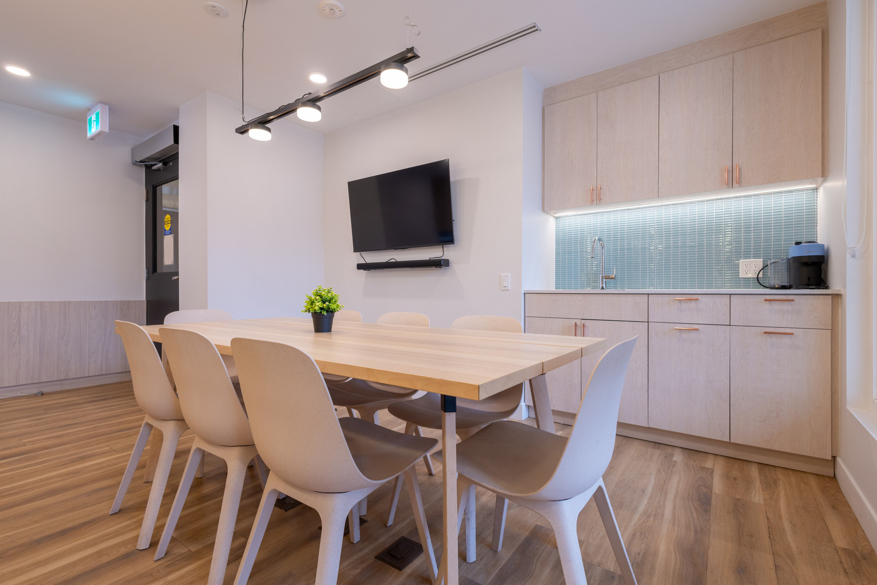 221 & 265 Balliol Street - Photo 10