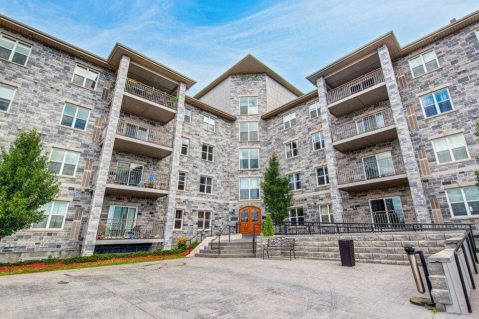 539 Armstrong Rd 