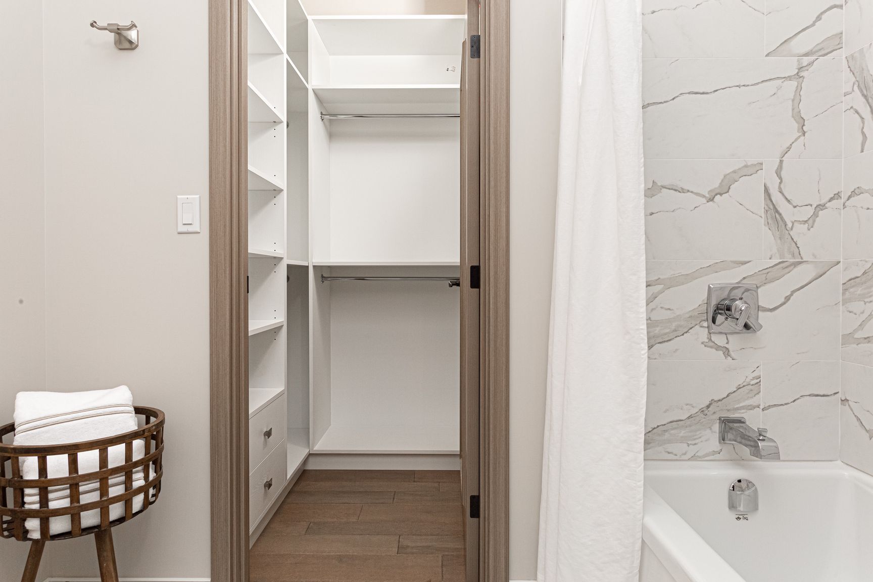 Creekside Suites - Photo 12