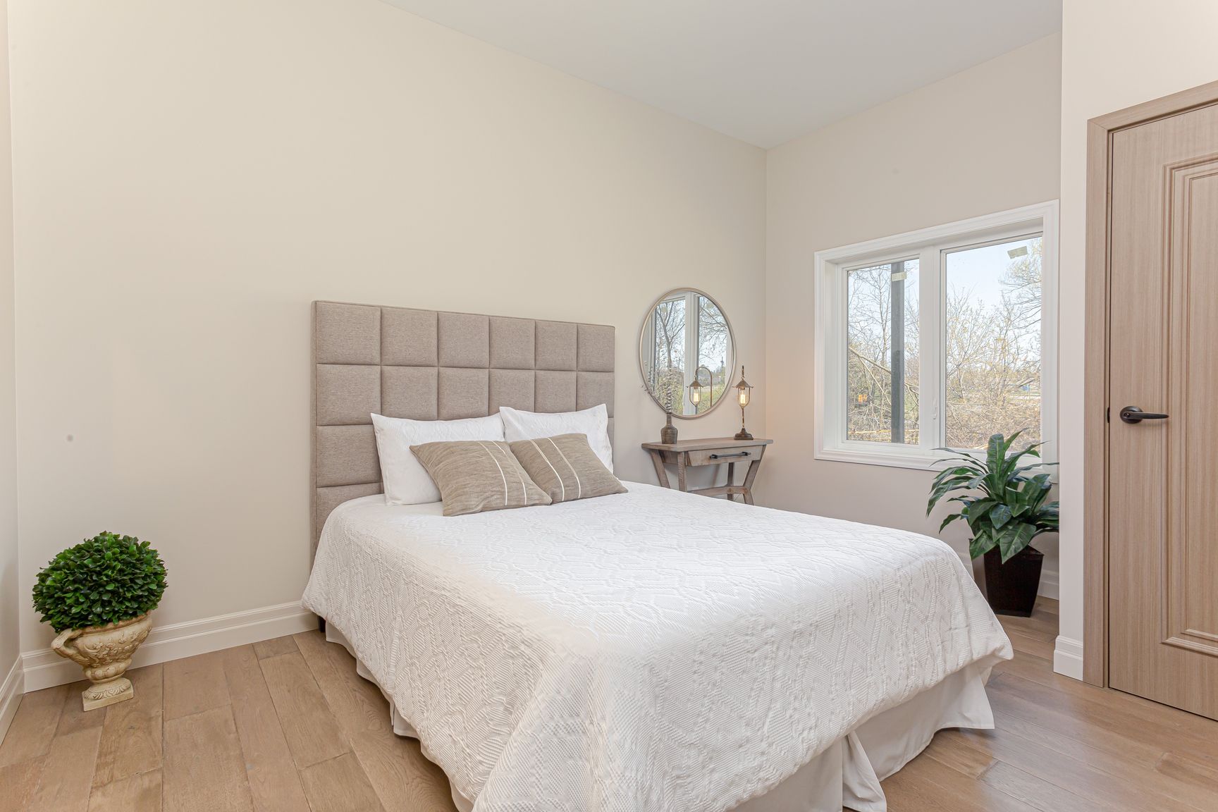 Creekside Suites - Photo 7